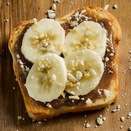 6 Best Snacks to Eat Before and After a Cardio Workout