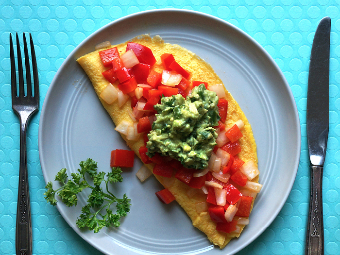 healthy breakfast: Easy Guacamole and Red Pepper Omelet