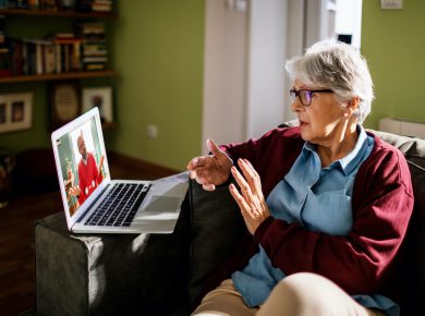 The Best Online Support Groups for Alzheimer’s Caregivers